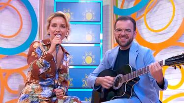 Floribella canta ‘Vestido Azul’ em direto no ‘Olá, Bom Dia!’  