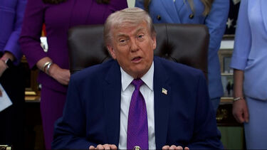 "Ninguém a aceitaria": Trump considera proposta de paz do Irão "estúpida"