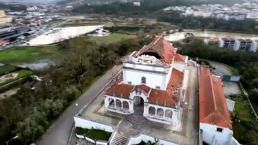 Rasto de destruição da tempestade 'Kristin' ainda assombra Leiria
