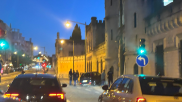 Carro despista-se contra Estabelecimento Prisional de Lisboa