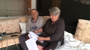 "Nem tenho marcado consultas para a minha mãe, não consegue sair de casa”: prédio está há meses sem elevador em Lisboa