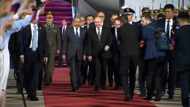 Putin chega a Pequim para reforçar aliança entre Rússia e China