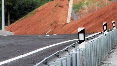 Portugal e Espanha unem-se por estrada que foi prometida