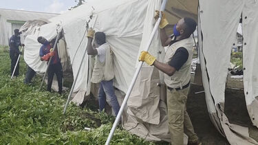 Centros de tratamento do Ébola começam a ser montados no Congo 