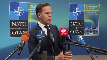 Secretário-geral da NATO saúda decisão de Trump de enviar mais cinco mil soldados para a Polónia