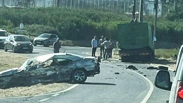 Jovem morre em colisão entre camião e carro em Torres Vedras