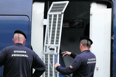 Número de guardas prisionais não é suficiente