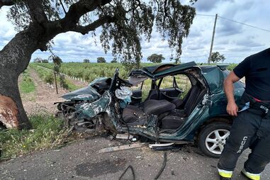 Dois mortos e dois feridos graves em despiste na EN387 no concelho de Ferreira do Alentejo