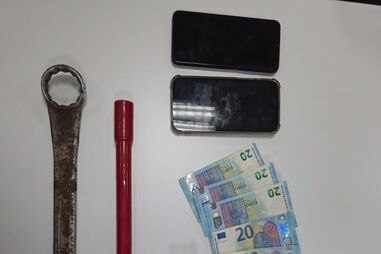 Assaltantes detidos pela GNR tinham ferramentas, dinheiro e telemóveis