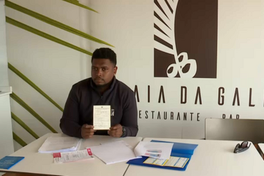 "Só quer ter uma vida normal": IRN recusa 3 vezes nacionalidade portuguesa a jovem que nasceu e vive no Algarve há 26 anos 