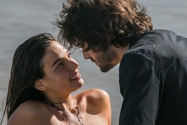 Ruy e Ritinha preparam casamento em 'A Força do Querer'