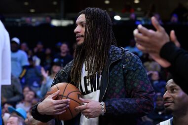 Brandon Clarke, jogador dos Memphis Grizzlies, enfrenta acusações de tráfico e fuga