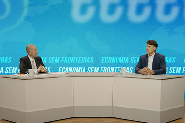 No Economia Sem Fronteiras, Marcelo Nico destaca a transformação da Tabaqueira num centro de inovação e tecnologia da Philip Morris International, com o segundo maior IT Hub global do grupo e serviços financeiros prestados a 160 mercados