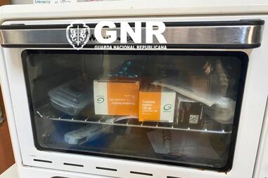 Exemplo das más condições de higiene e salubridade no lar encerrado