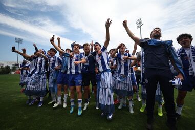 Juvenis do FC Porto festejam conquista do título