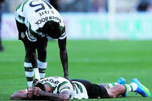Jogadores do Sporting após terem perdido a final da Taça de Portugal 