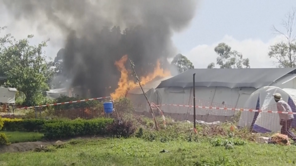 Centro de tratamento do Ébola incendiado no Congo