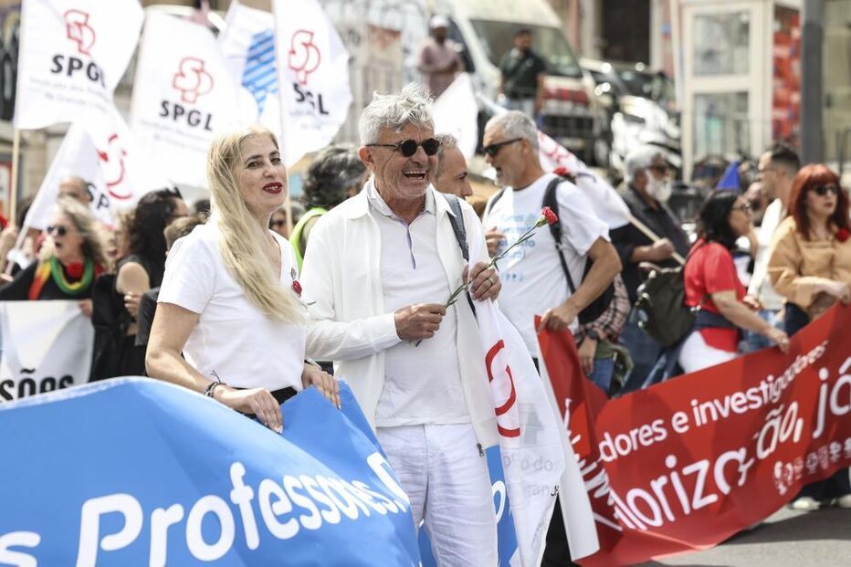 Milhares assinalam Dia do Trabalhador em Lisboa em luta contra pacote laboral 