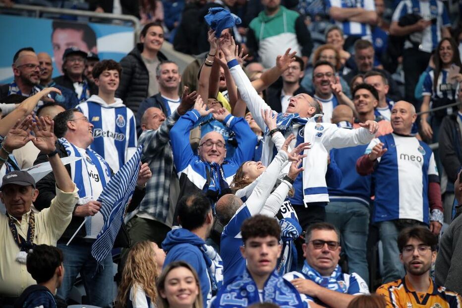 Adeptos festejam vitória do FC Porto