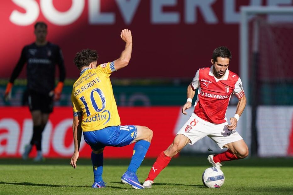 Sporting de Braga empata com Estoril Praia antes de visitar Friburgo