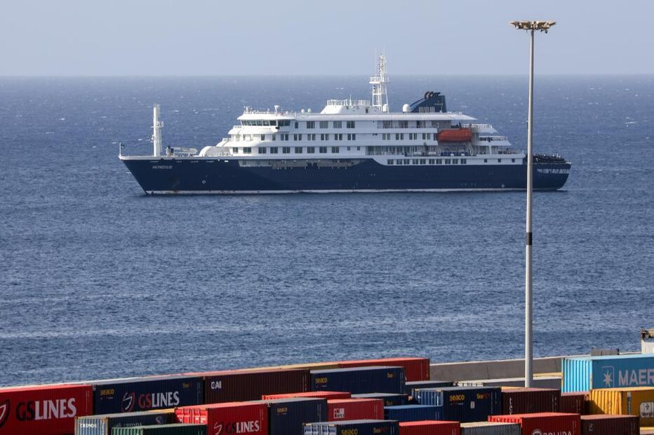 Navio Hondius 