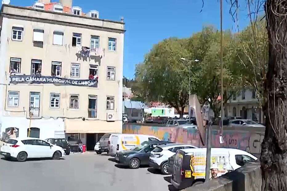 Há mais um prédio no caminho da expansão do metro de Lisboa. Oito famílias temem perder casa em Alcântara