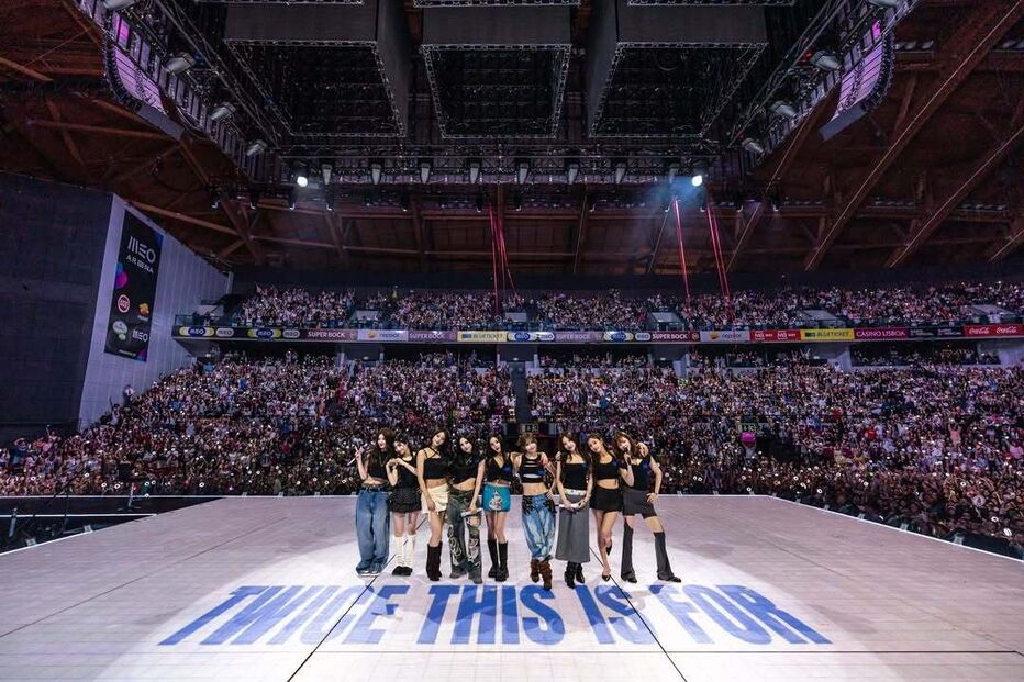 Banda sul-coreana TWICE no MEO Arena
