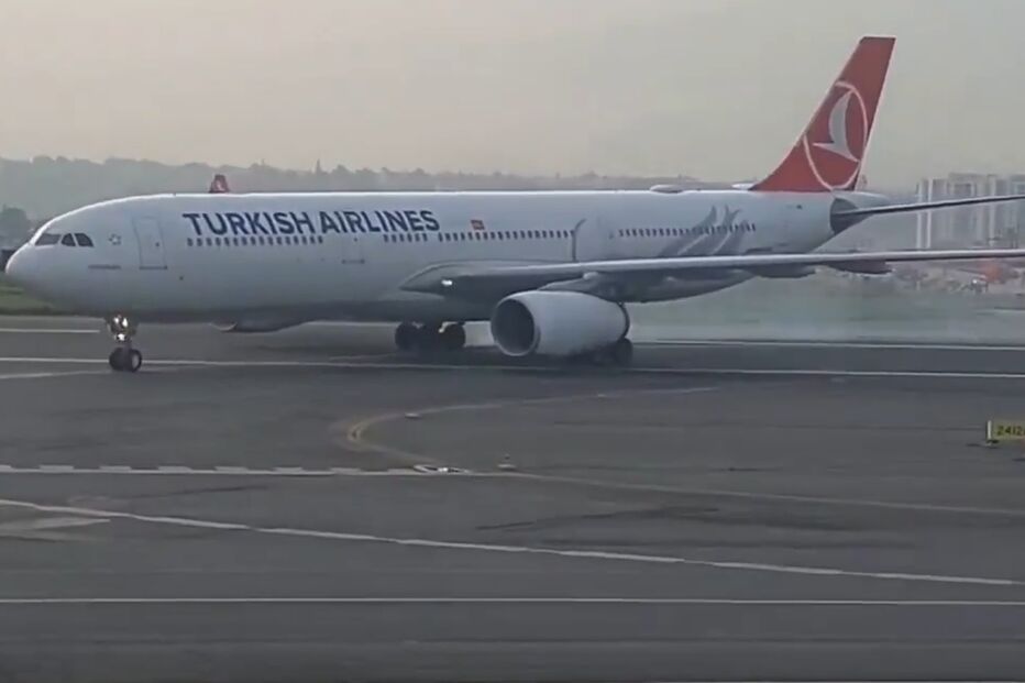 Avião da Turkish Airlines incendeia-se ao aterrar em aeroporto do Nepal