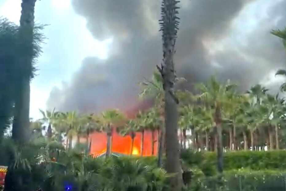 Incêndio atinge restaurante de hotel de cinco estrelas em Albufeira