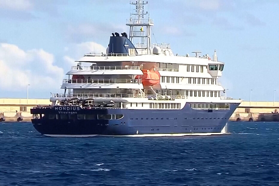 Navio Hondius atracou em Tenerife após relatos de hantavírus e mau tempo