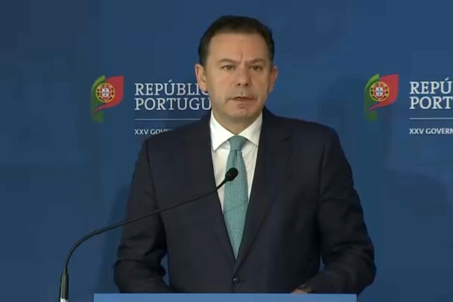 Montenegro anuncia reforço de 400 agentes da PSP para Lisboa e Porto