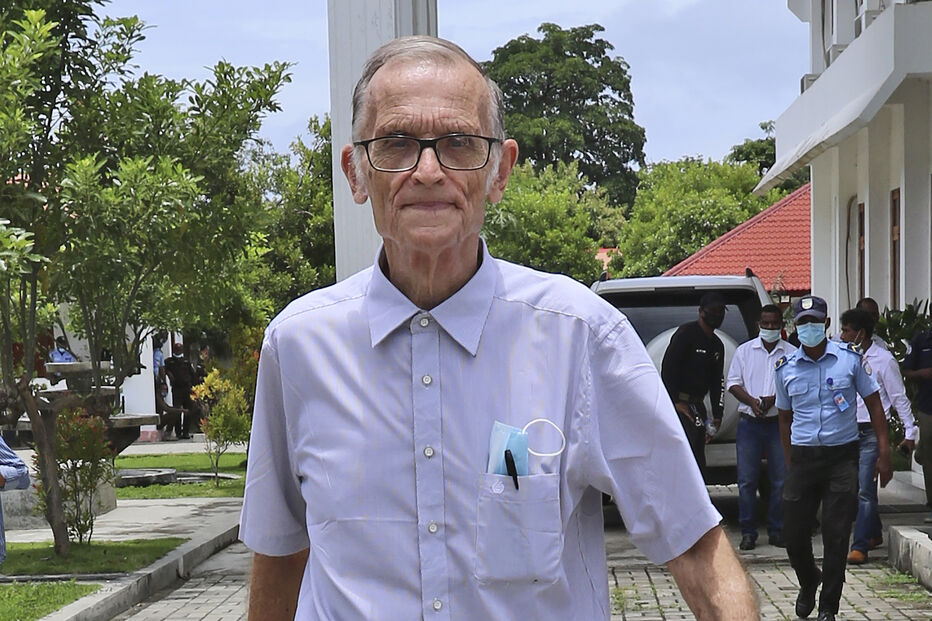 Vítimas timorenses opõem-se a indulto de Richard Daschbach, ex-padre condenado por abuso