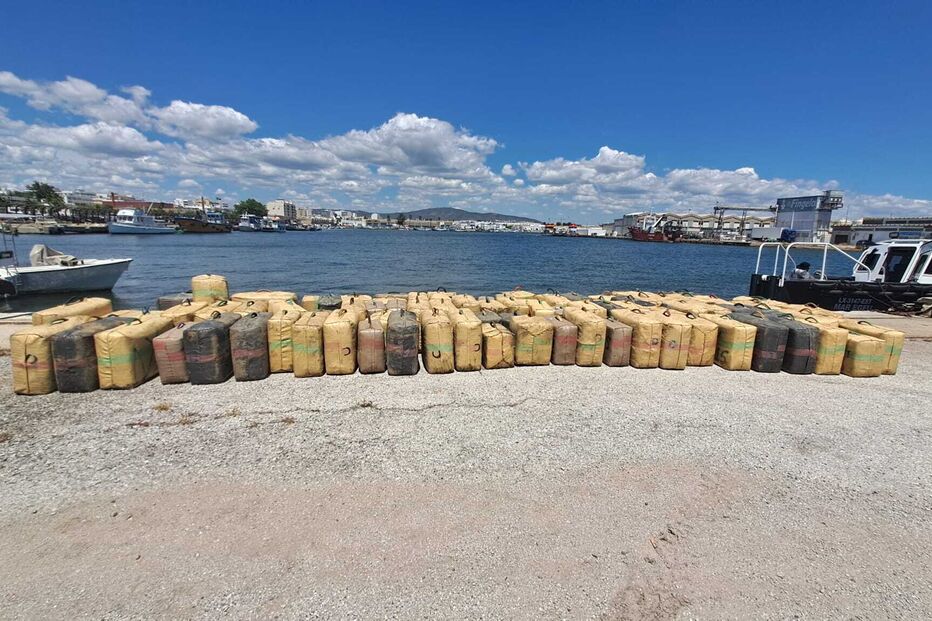 Quatro toneladas de haxixe apreendidas entre Faro e Olhão