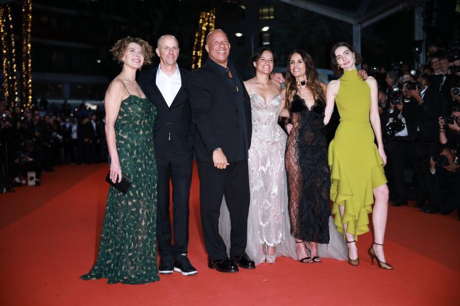 Vin Diesel emociona-se com o elenco de 'Velocidade Furiosa' no Festival de Cannes