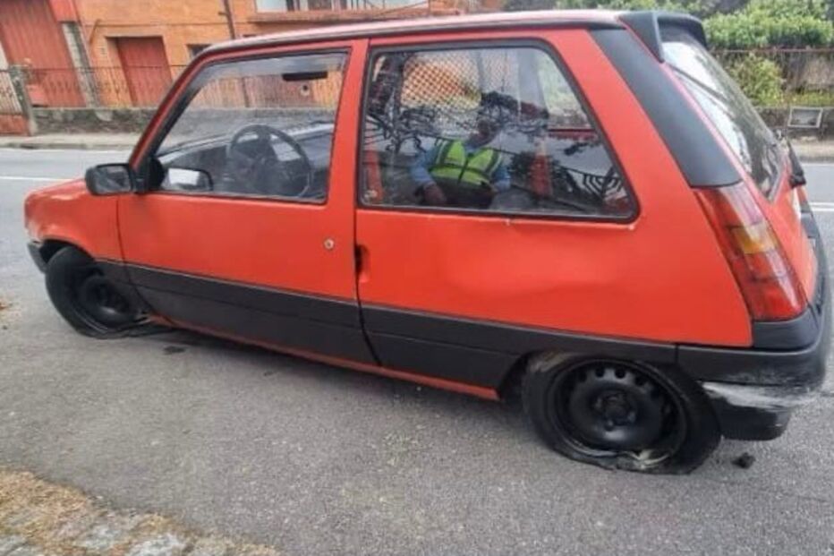 Carro que atropelou agente da Polícia Municipal em Paços de Ferreira