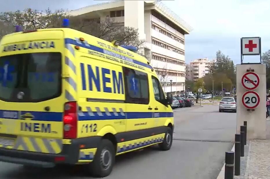 Idoso espera mais de 30 minutos pelo INEM após queda violenta em Almada