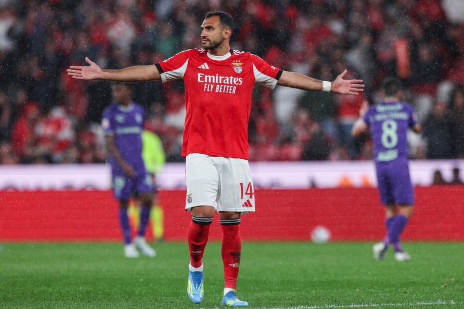 Pavlidis luta pelo título no Eclipse com o Benfica