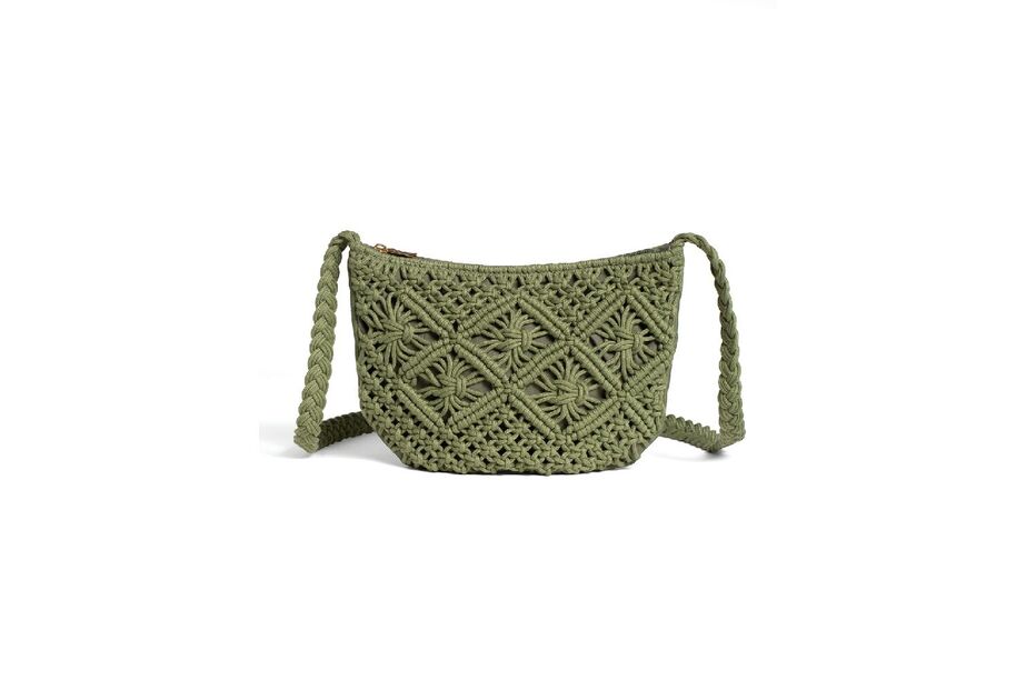 Bolsa verde de ombro com padrão macramé
