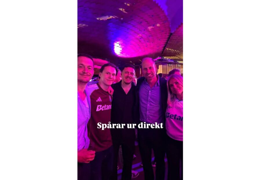 Príncipe William na festa de celebração do Aston Villa