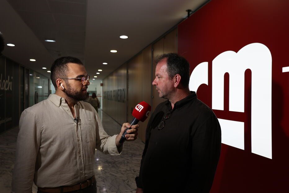 Carlos Rodrigues distingue como 'Herói CM' padeiro que salvou crianças francesas abandonadas pela mãe