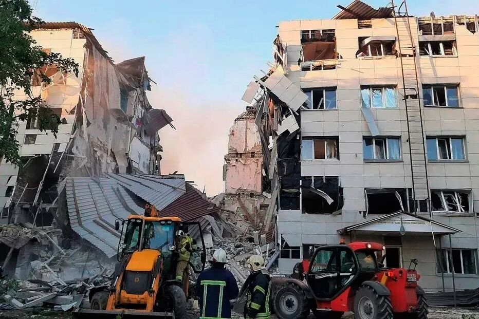 Residência de estudantes da Faculdade Profissional da Universidade Pedagógica de Starobilsk foi atingida por drones