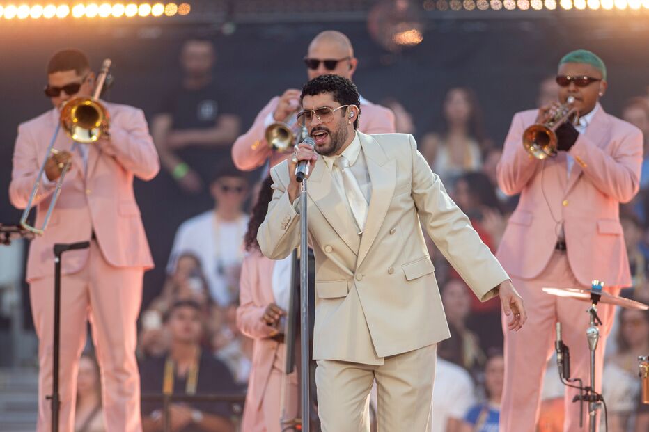 O cantor Bad Bunny durante o seu concerto no Estadi Olímpic Lluís Companys, a 22 de maio de 2026, em Barcelona, Catalunha (Espanha). 