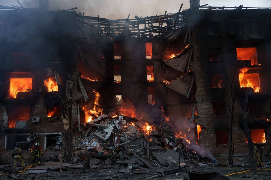 Ataque russo em Kiev: edifícios atingidos, incluindo uma escola em Shevchenkivsky