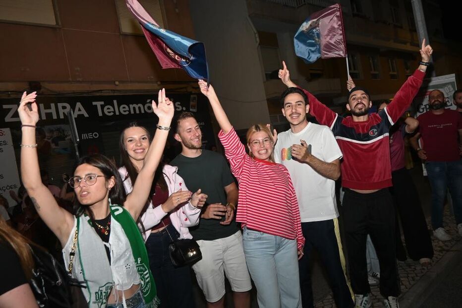 Torres Vedras na rua para comemorar vitória inédita do Torreense