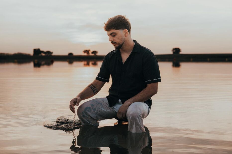 Bernardo Emídio, músico dos Adiafa, lança tema a solo com inspiração no cante alentejano