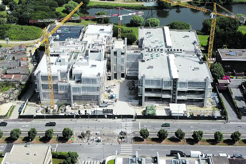 Edifício em construção na Avenida da Boavista é contestado 