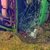 <![CDATA[ Três feridos em despiste de camião do lixo em Lisboa ]]>