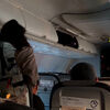 <![CDATA[ “Precisamos de sair”: Passageiros pedem para aband