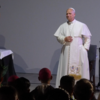 Papa Leão XIV encontra-se com reclusos durante visita a pris