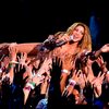 Shakira dá música antes de a bola começar a rolar 